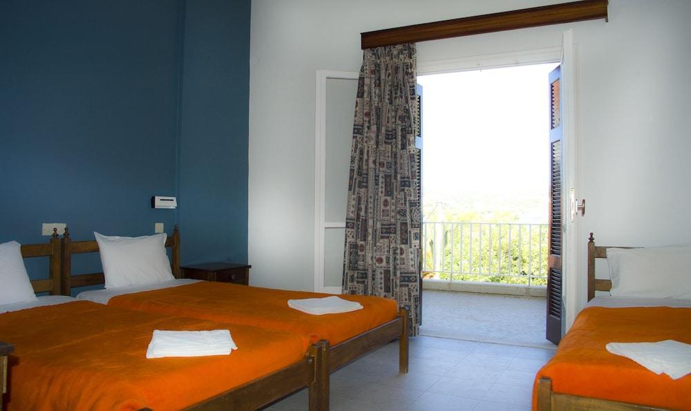 Hotel Alex Methoni  Exterior photo