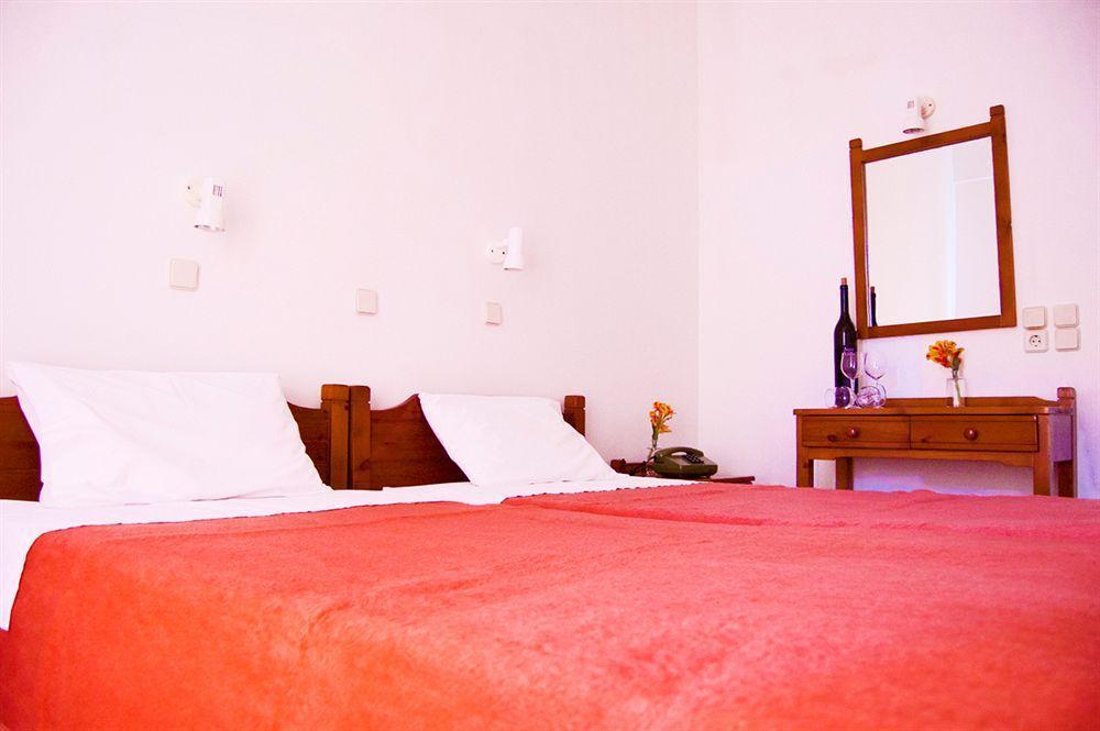 Hotel Alex Methoni  Exterior photo