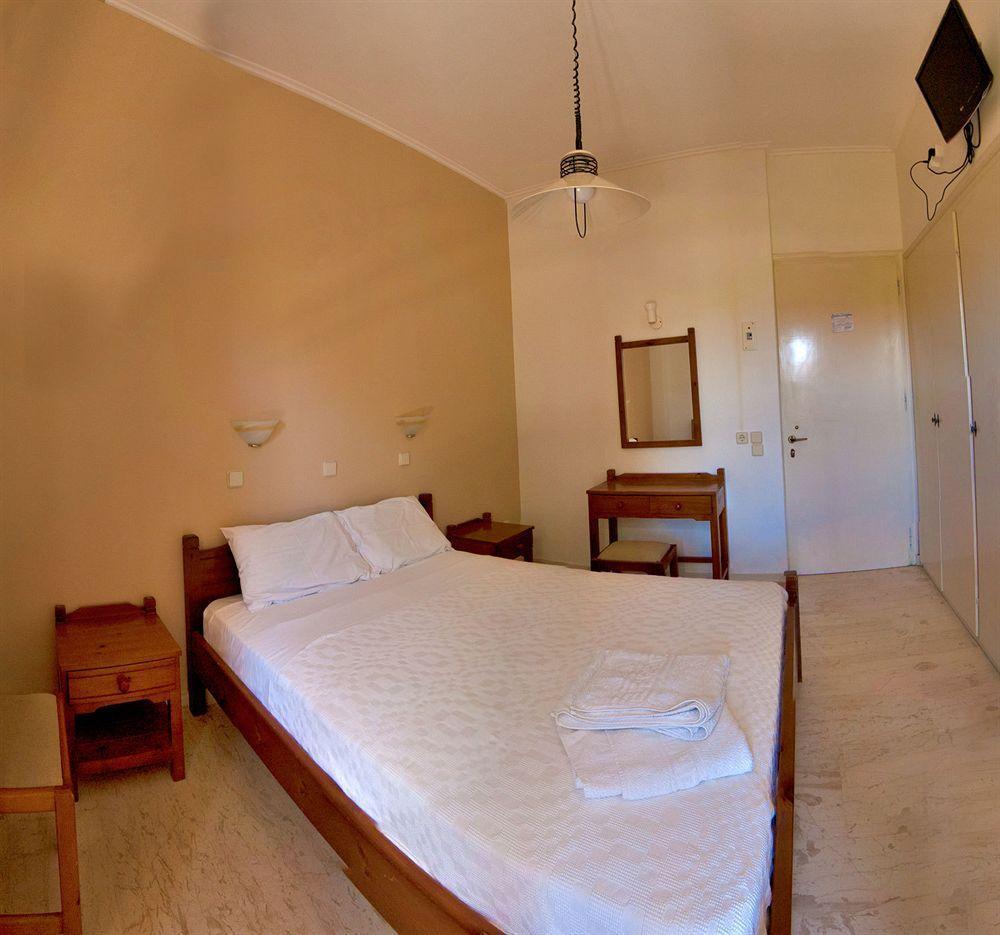 Hotel Alex Methoni  Exterior photo