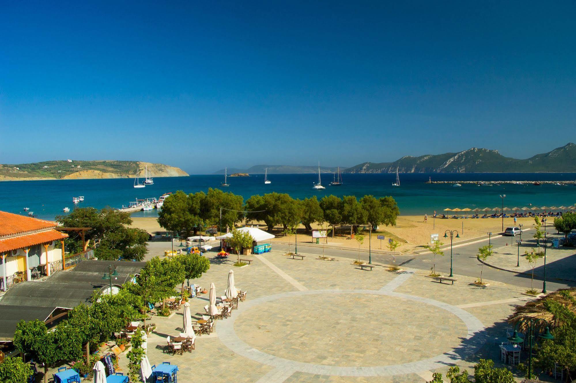 Hotel Alex Methoni  Exterior photo